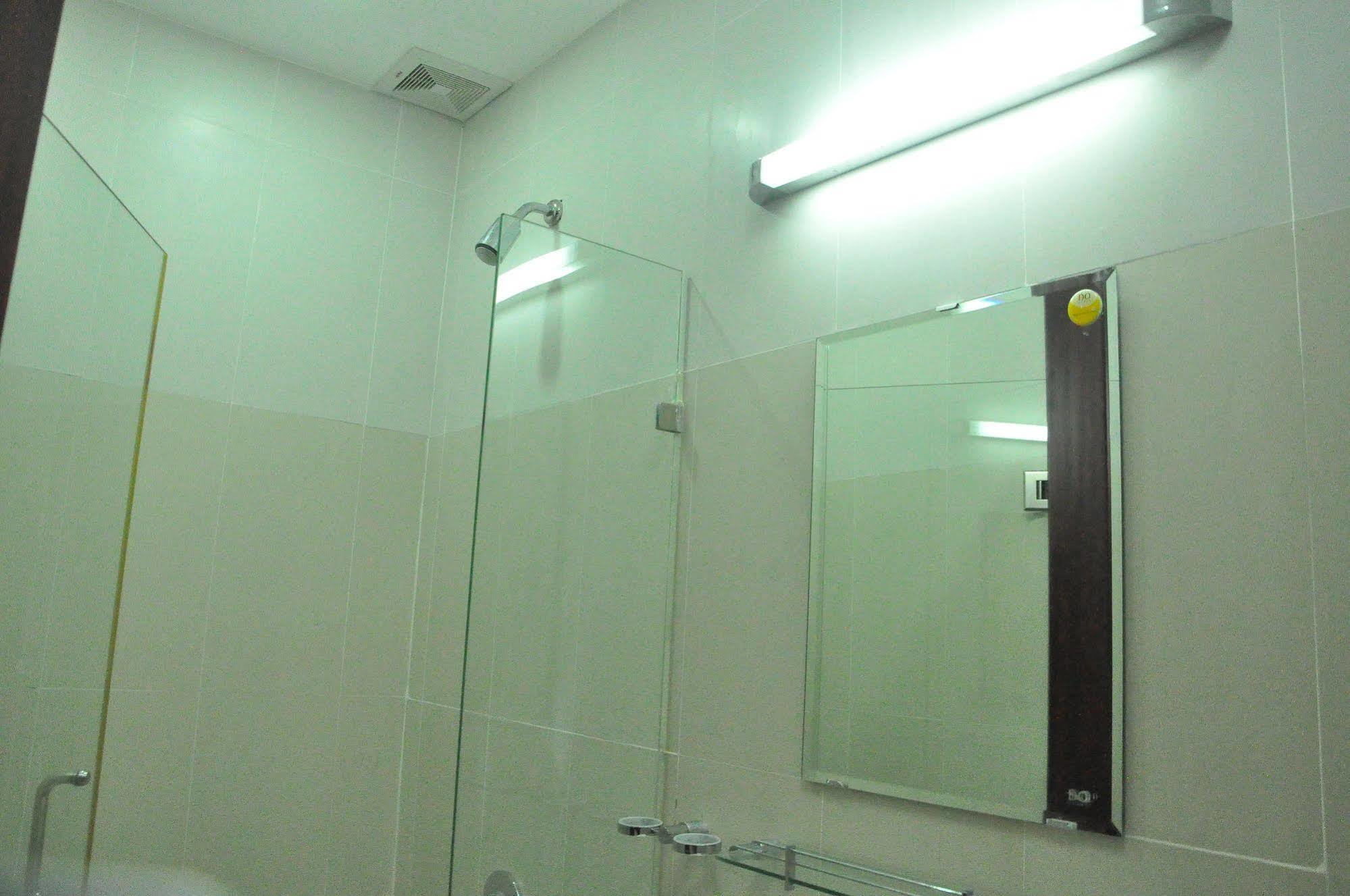 Poonsa Serviced Apartment Cidade de Ho Chi Minh Exterior foto